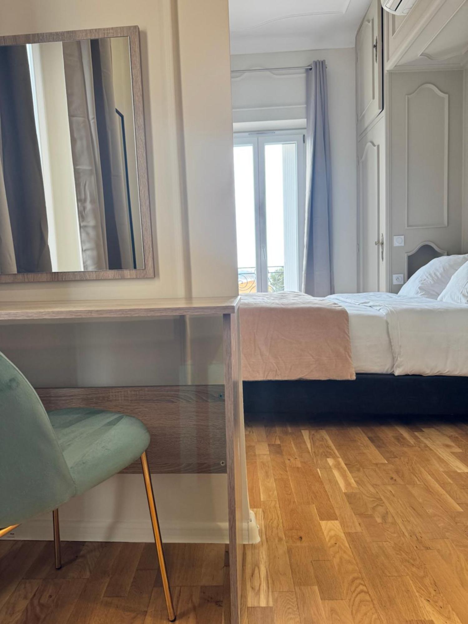 Hotel La Citadelle Вилафранк-сюр-Мер Екстериор снимка
