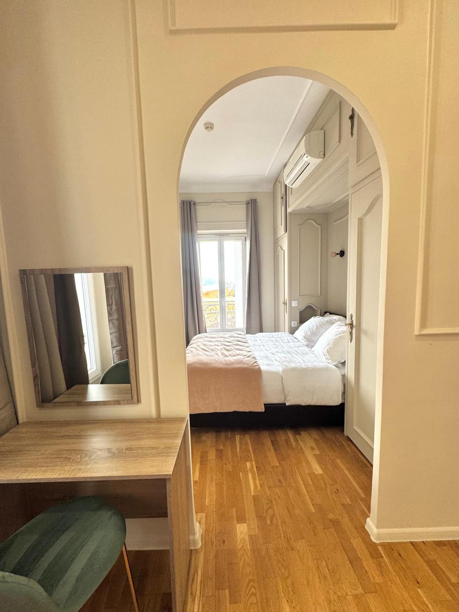 Hotel La Citadelle Вилафранк-сюр-Мер Екстериор снимка