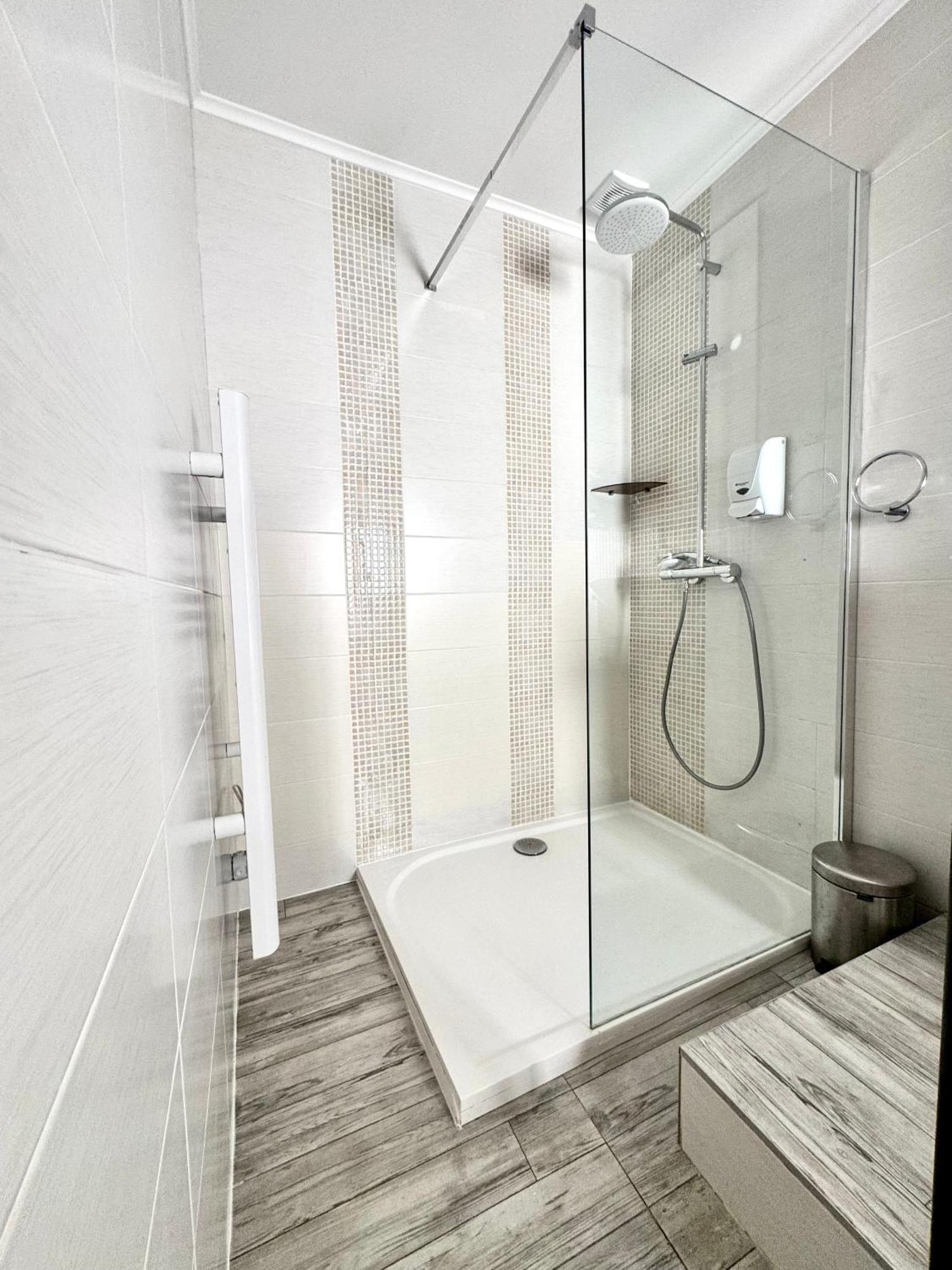 Hotel La Citadelle Вилафранк-сюр-Мер Екстериор снимка