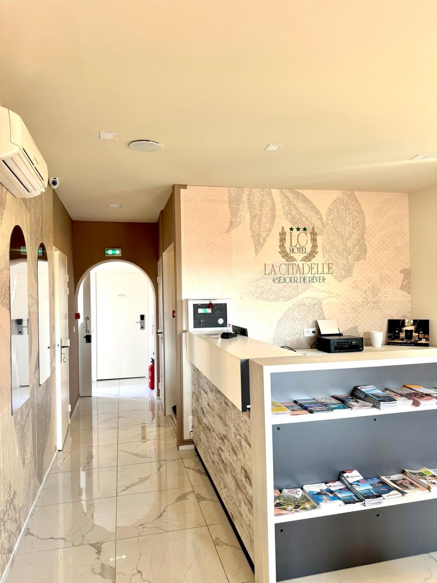 Hotel La Citadelle Вилафранк-сюр-Мер Екстериор снимка